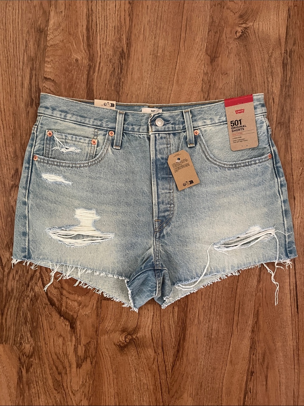 NWT Levi’s 501 Denim Shorts